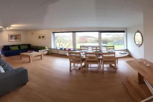 Family Friendly Apt B, 900m to Lego House, parking, Legoland, Lalandia, Billund