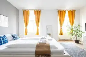Lite 1BR Near Metro & Center by HM Apartments, Vienna