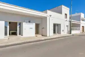 Athena Apartments Standard by BarbarHouse, Porto Cesareo