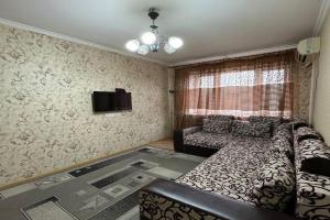 Odnokomnatnaya 20n v tsentre goroda Apartments, Shymkent