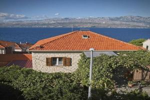 Apartments with parking spaces, Brac - 22201, Postira