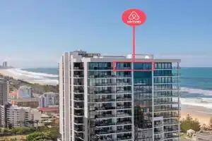 Breathtaking Penthouse Paradise Ocean views Pool, Gold Coast
