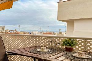 Sira House by Hello Homes, Sitges