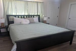 1BR ADU Retreat in Guest house, Fresno