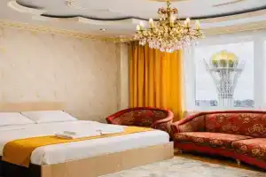 390 Shikarnyy vid na BAYTEREK v ochen teploy kvartire s 2 bolshimi krovatyami i otlichnymi matratsami dlya 1-4 gostey Apartments, Astana
