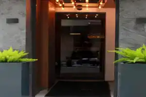 ROİ HOTEL İZMiR, Izmir