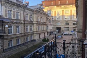 Central Park Family Apartments, Lvov