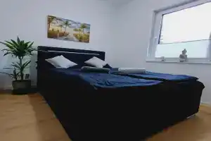 Modernes Ferien-Studio - nur 5 min von Europa-Park oder Rulantica, Ringsheim