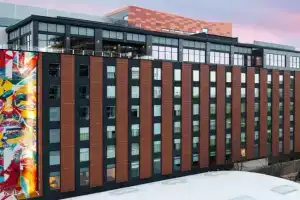 Moxy Downtown Hotel, Madison