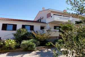 Apartment Lana, PUNAT