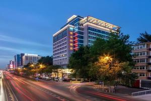 Vienna Hotel Xijing Hospital Tonghuamen Metro Station, Xi'an