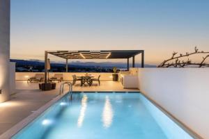 Villa Aelia - With Private Pool & Sauna, Sfakaki