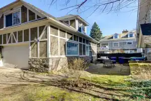 Cozy Cottage with Gas Grill and Patio!, Niagara Falls