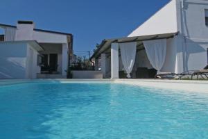 House Bonita, Pula