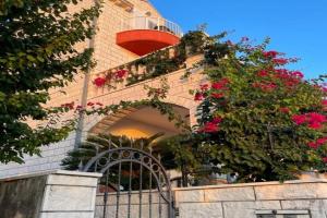 Apartments and Rooms Villa Bouganvillea, Mlini