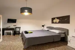 Acquamarina A Due Passi dai Traghetti Guest house, Genoa