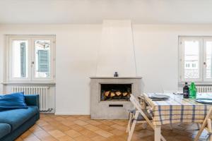 Modern Apartment 350mt from Piazza del Popolo!, Pesaro