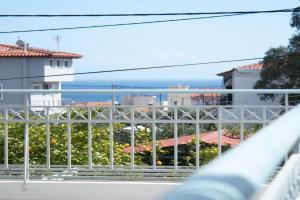 EMVI APARTMENTS IV seaview near airport, Artemida