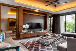 Luxury 2 Bedroom Private Pool Villa in Kamala Walk to Beach Shops and Dining, Bang Tao