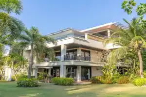 3BR Casa Oasis - Beachfront Home in Laguna & Layan Chom Tawan and Maan Tawan Residences, Layan Beach