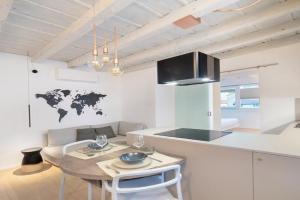 MODERN APARTMENT CITY CENTER 5 MINUTES FROM CITTA' ALTA and TRAIN STATION, Bergamo