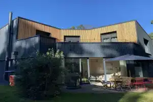 Super nice holiday home by the lake, Templin