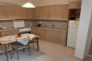 ΤΟ ΣΠΙΤΙ ΤΟΥ ΠΑΠΠΟΥ Apartments, Mirina