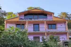 Violet guest house, Dilijan