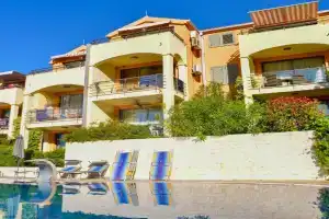 The Sun & Sea Apartment, Rafailovici