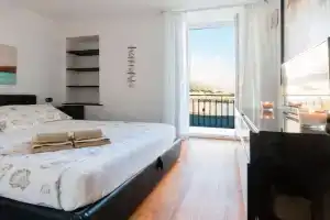 Trilocale sulla Spiaggia - Parcheggio Privato Apartments, Genoa