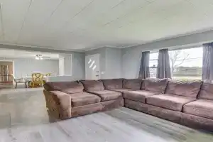 Cozy Home with Fire Pit about 6 Mi to Uptown! Guest house, Charlotte