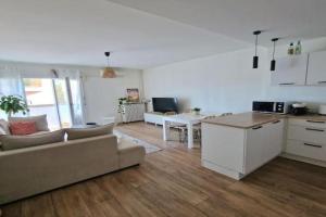 Appartement cosy à 5 min des plages Apartments, Hyeres