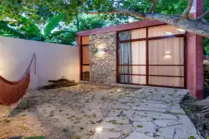 Casa Tuch. Suites independientes de diseño. Retiro de lujo, oasis de paz., Merida