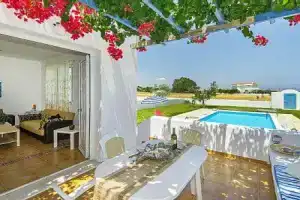 White Houses Villas, Gennadi