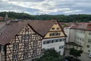 Zentrale Dachwohnung in SHA Apartments, Schwabisch Hall