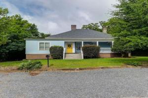 Spacious 5BR - Pet Friendly Guest house, Columbia