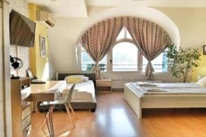 Yellow Diamond Apartments, Nis