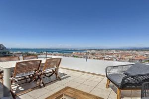 Bonrepos - MAGNIFIQUE APPARTEMENT VUE MER Apartments, Roses