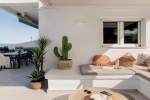 Long Island House, Beachfront, Hanioti