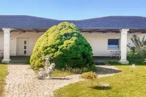 Doppelhaushälfte Guest house, Klink