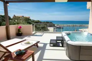 Vela Bianca Suites, Limenaria