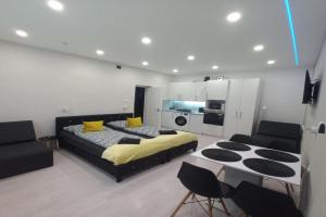 Stílus Apartman, Vasarosnameny