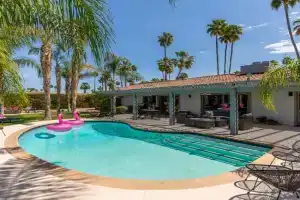 Chanel Estate - Pool Jacuzzi and Pet Friendly Guest house, Palm Springs