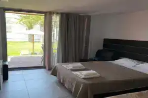 THALASSA BOUTIQUE HOTEL, Sarti