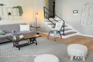 Peaceful Farmhouse Style Czech Village And Newbo Area, Cedar Rapids