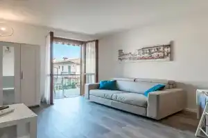 Moretto 12 - con piscina e WiFi Apartments, Sirmione