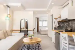 Ionas Apartments 2, Nea Skioni