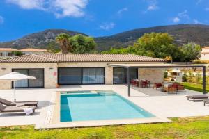 Villa Lilia, Katelios