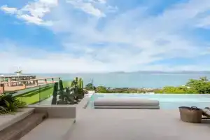 Infinity Seaview Villa, Ban Bang Po