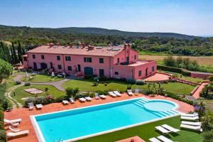Star View Apartment with pool, Castiglioncello